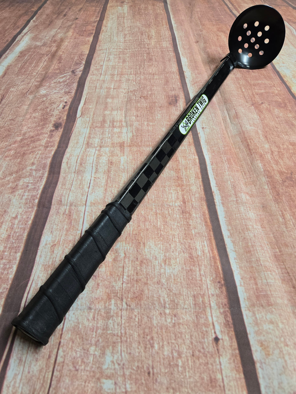 Five-Hole Ice Scoop (long) - Black-Out Stick