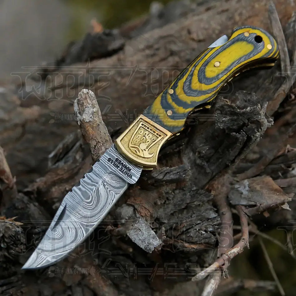 HANDMADE DAMASCUS STEEL POCKET KNIFE - Folding Knife- Stain Wood Handle With Engraved Brass Eagle Bolster WH 5047