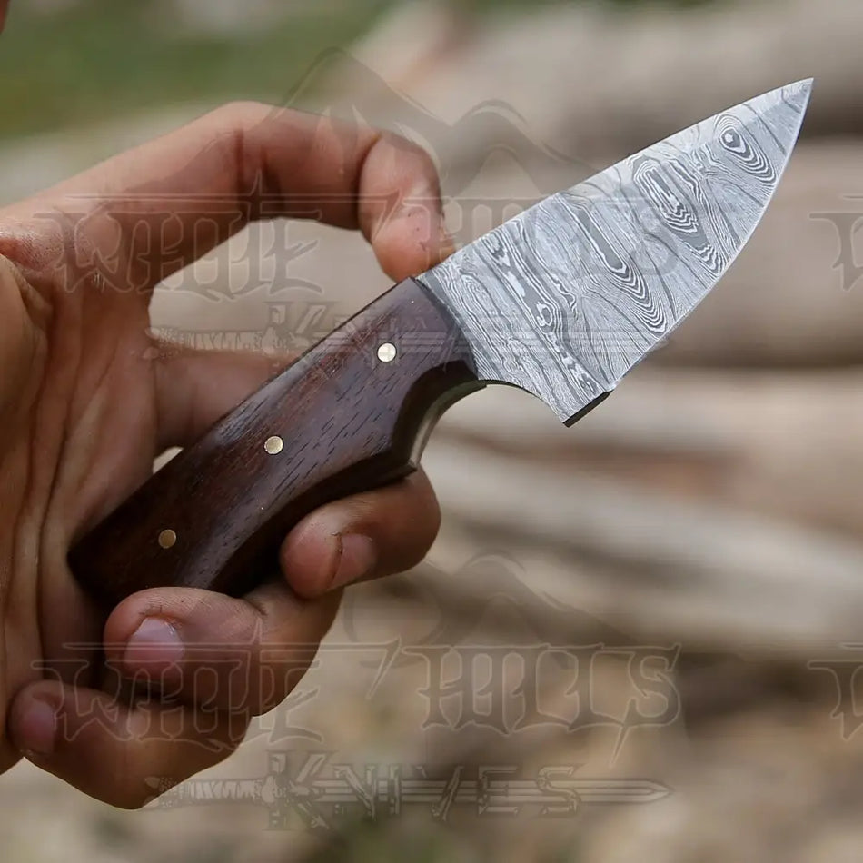 Handmade Damascus Steel Skinner Knife - Rosewood Handle - 5.5" Full Tang Damascus Knife